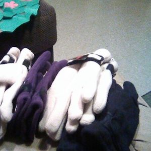 Winter women's gloves